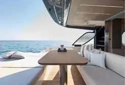 PRESTIGE F6.7 — Exterior