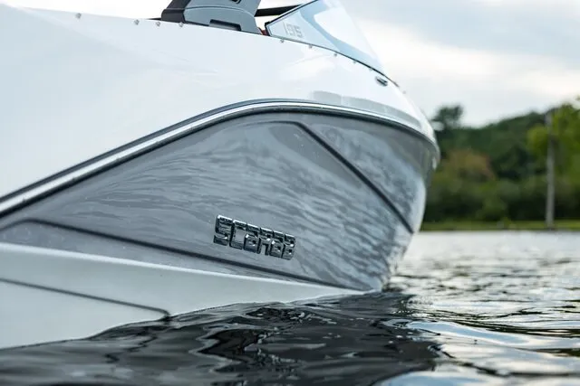 Scarab 195 SE — Prenesi specifikacije