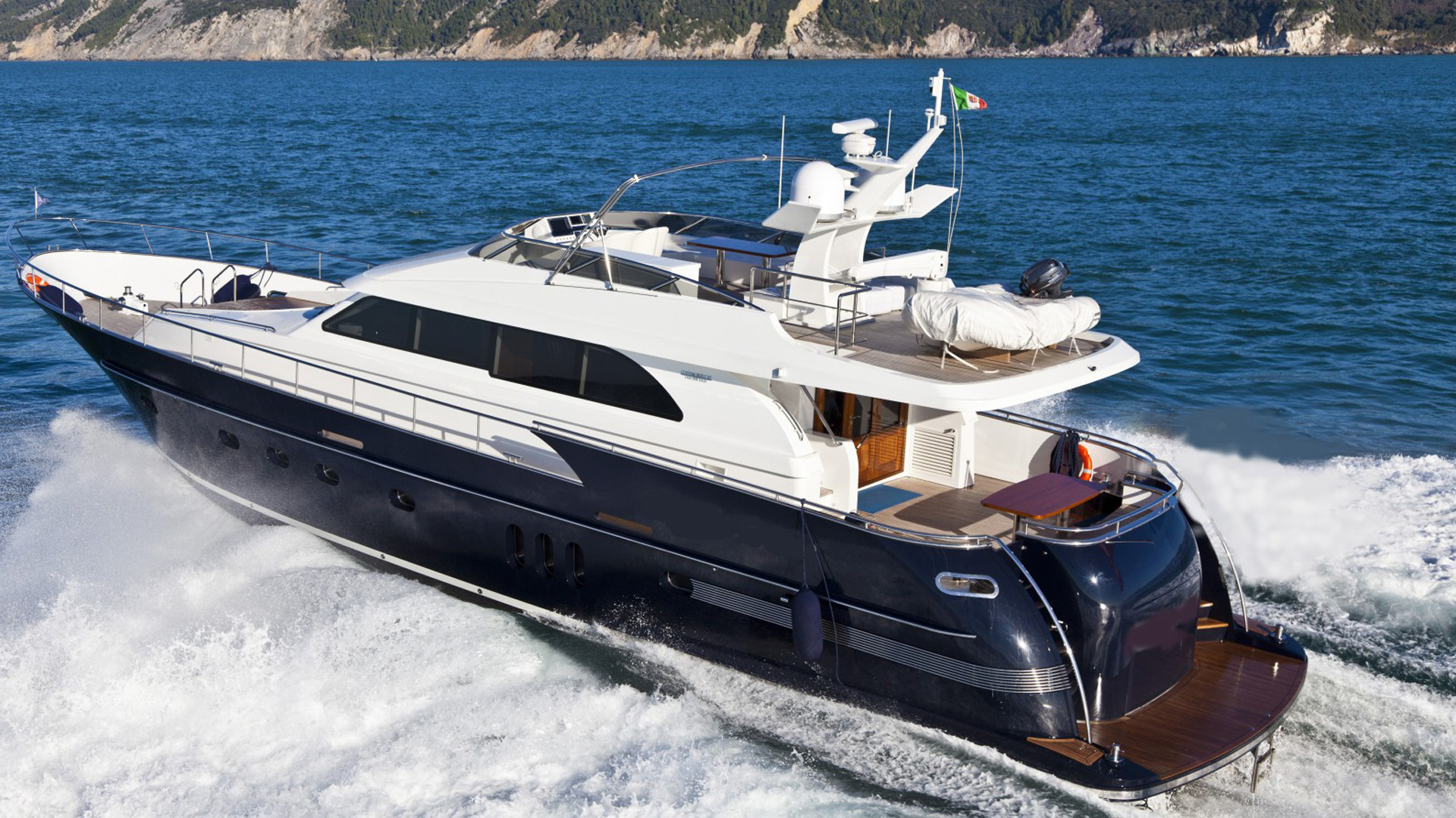 Van der Valk Continental II - M.Y Infinity 22